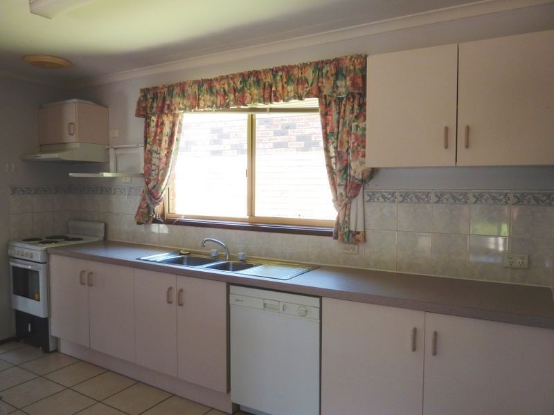 10 White Place, Banks ACT 2906