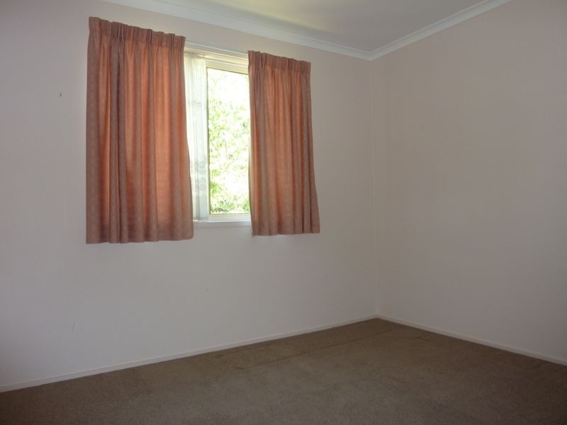 10 White Place, Banks ACT 2906