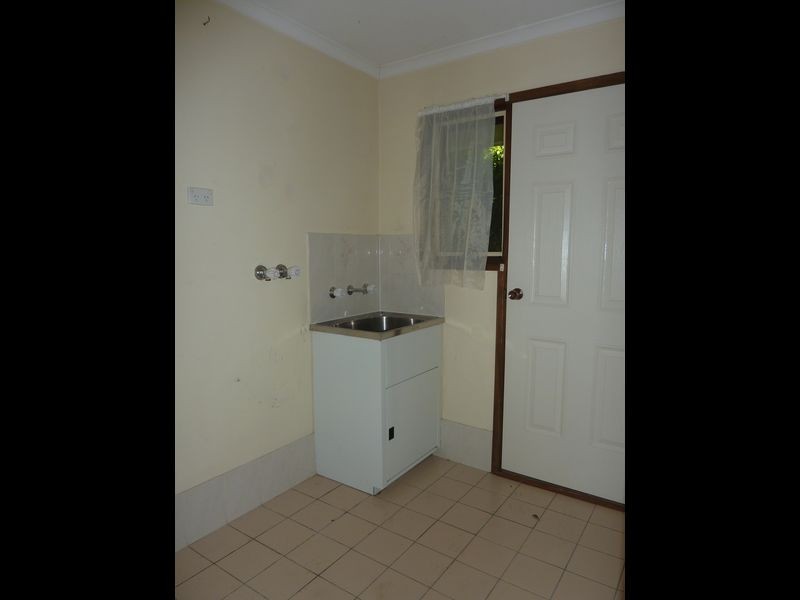 10 White Place, Banks ACT 2906