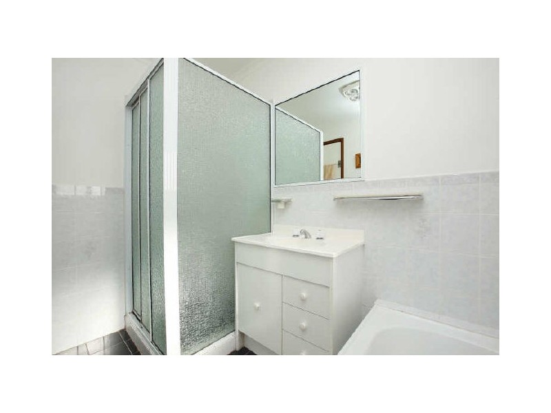 96 Ross Road, Queanbeyan NSW 2620