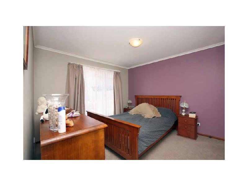 13 Rumsey Place, Banks ACT 2906