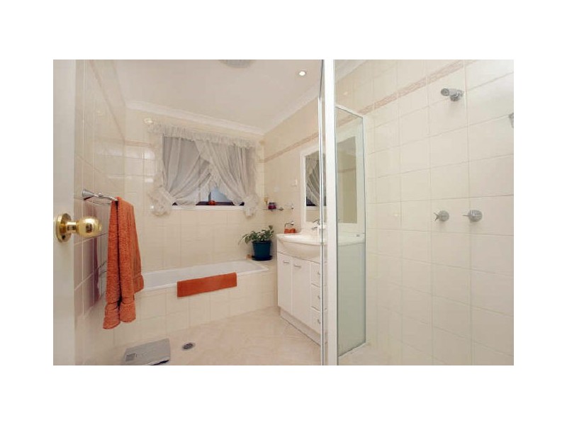 28 Wheatley Street, Gowrie ACT 2904