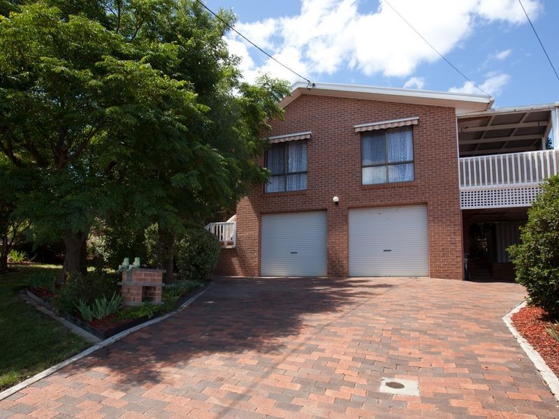 5 Burton Place, Queanbeyan NSW 2620
