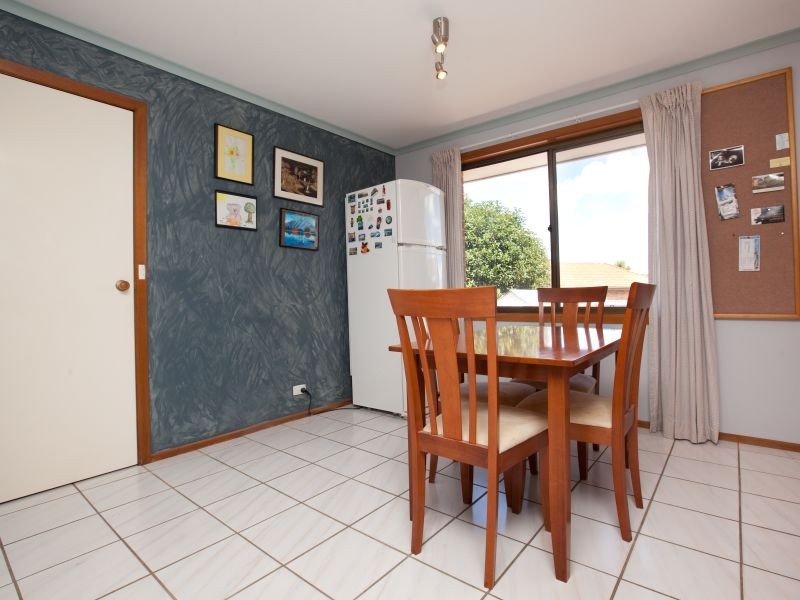 5 Burton Place, Queanbeyan NSW 2620