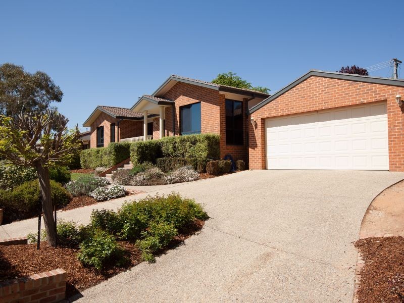 38 Mountain Circuit, Calwell ACT 2905