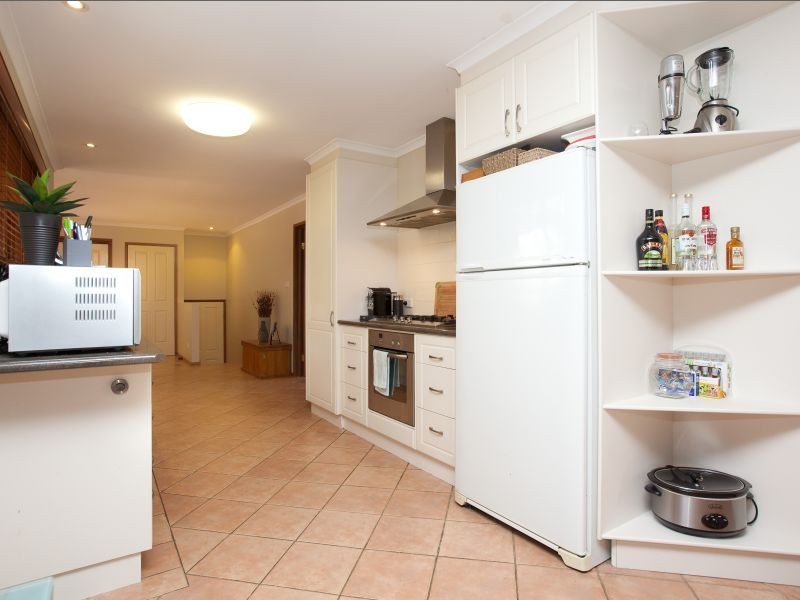 38 Mountain Circuit, Calwell ACT 2905