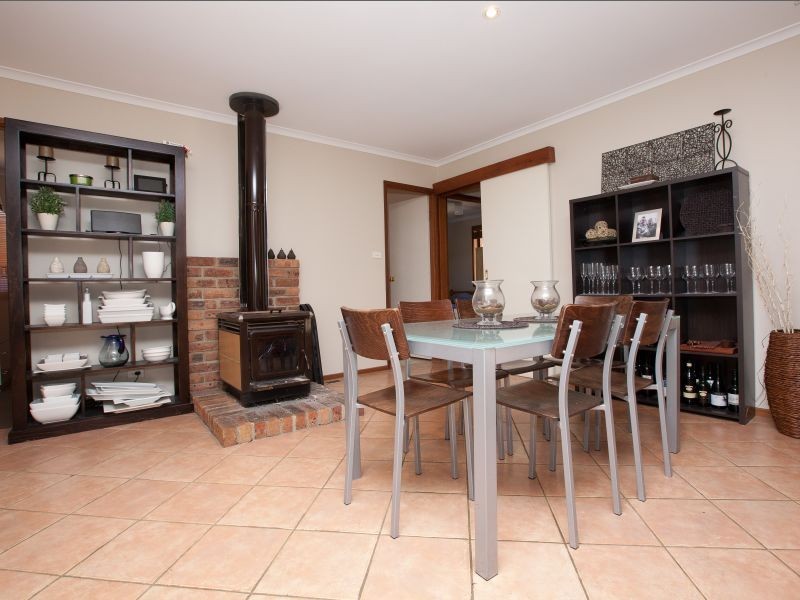 38 Mountain Circuit, Calwell ACT 2905