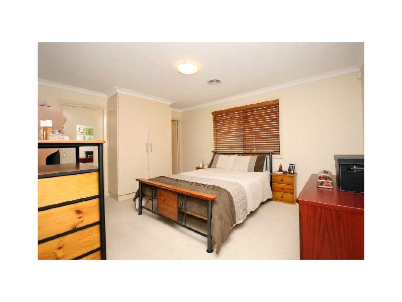 2/23 Chevalier Street, Weston ACT 2611