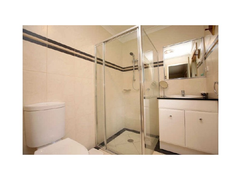 2/23 Chevalier Street, Weston ACT 2611