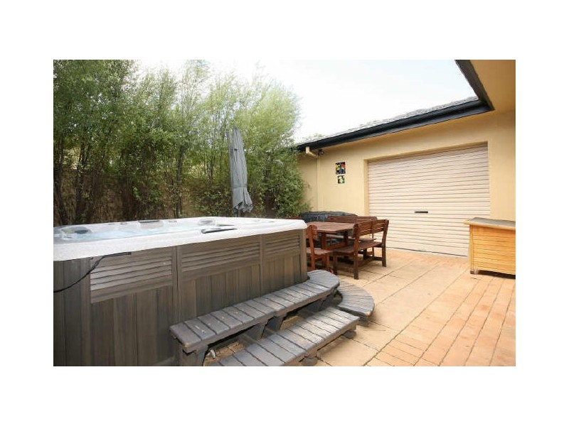 2/23 Chevalier Street, Weston ACT 2611
