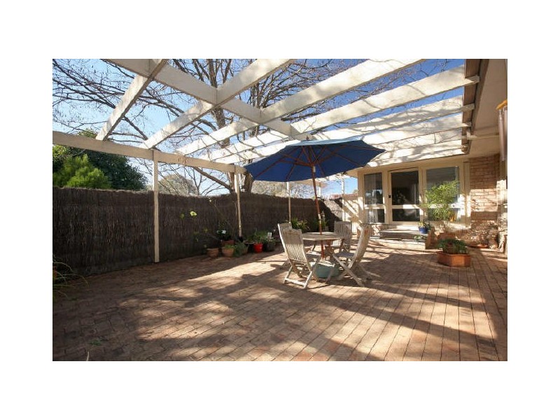 1 McIlveen Place, Oxley ACT 2903