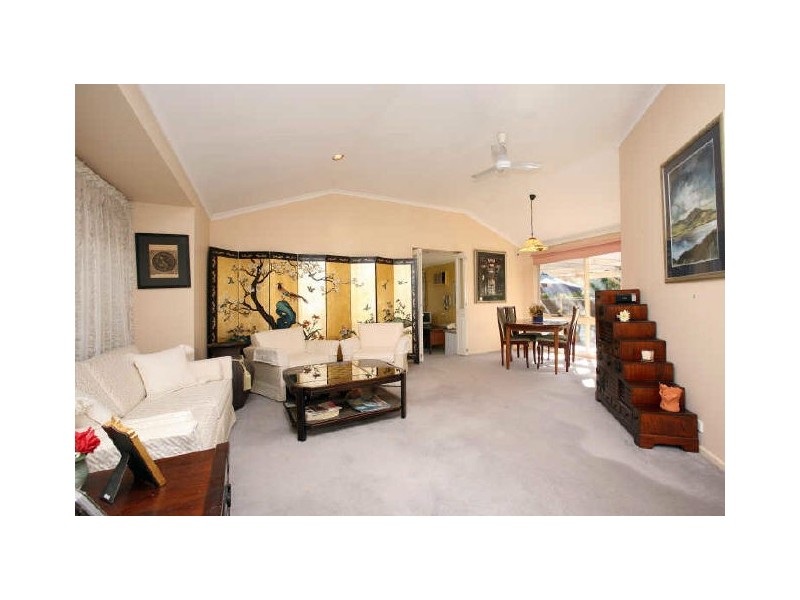 1 McIlveen Place, Oxley ACT 2903