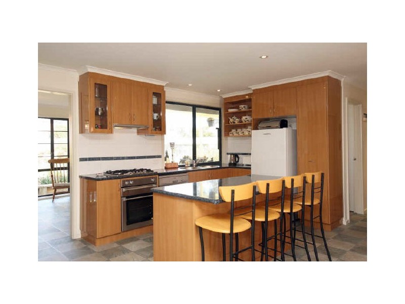 18 McMahon Court, Kambah ACT 2902