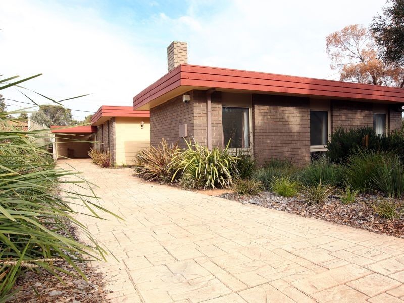 61 McWhae Circuit, Wanniassa ACT 2903