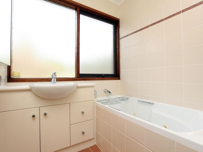 61 McWhae Circuit, Wanniassa ACT 2903