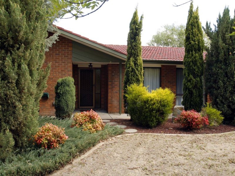 32 Abercorn Crescent, Isabella Plains ACT 2905