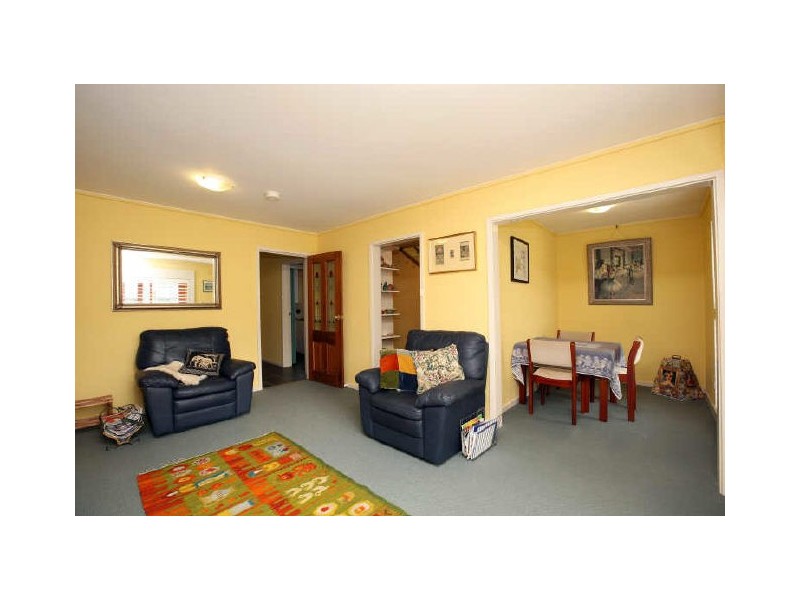 58 Carroll Street, Hughes ACT 2605