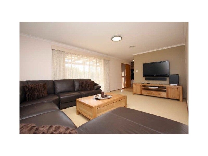 9 Tannabar Place, Isabella Plains ACT 2905