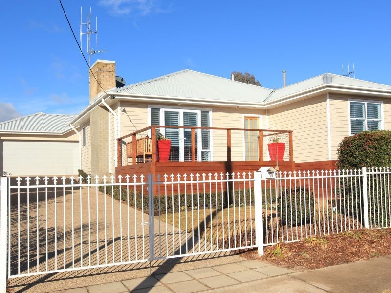 44 White Avenue, Queanbeyan NSW 2620
