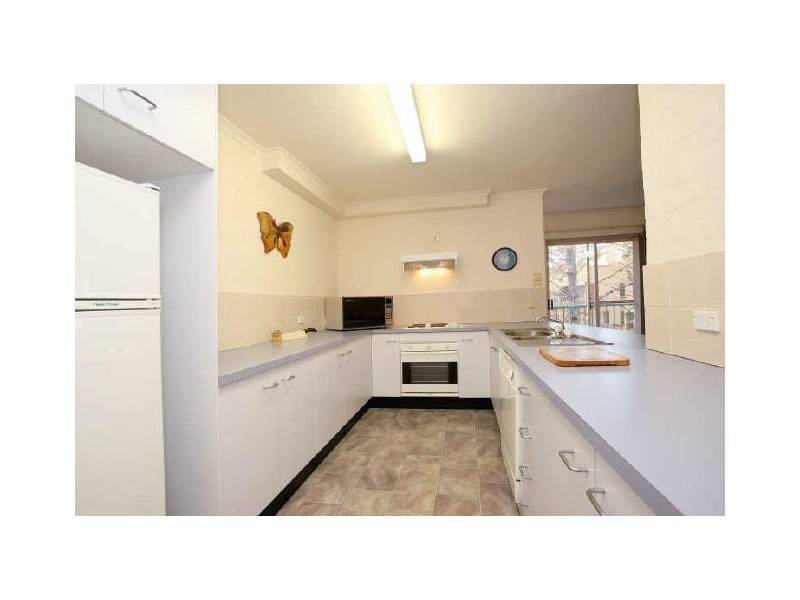 10/10 Tank Street, Phillip ACT 2606