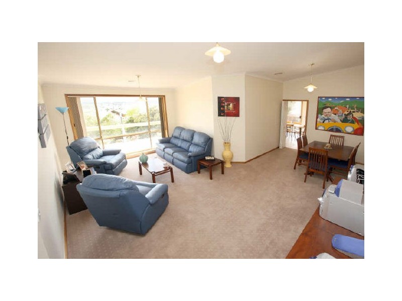 23 Mountain Circuit, Calwell ACT 2905