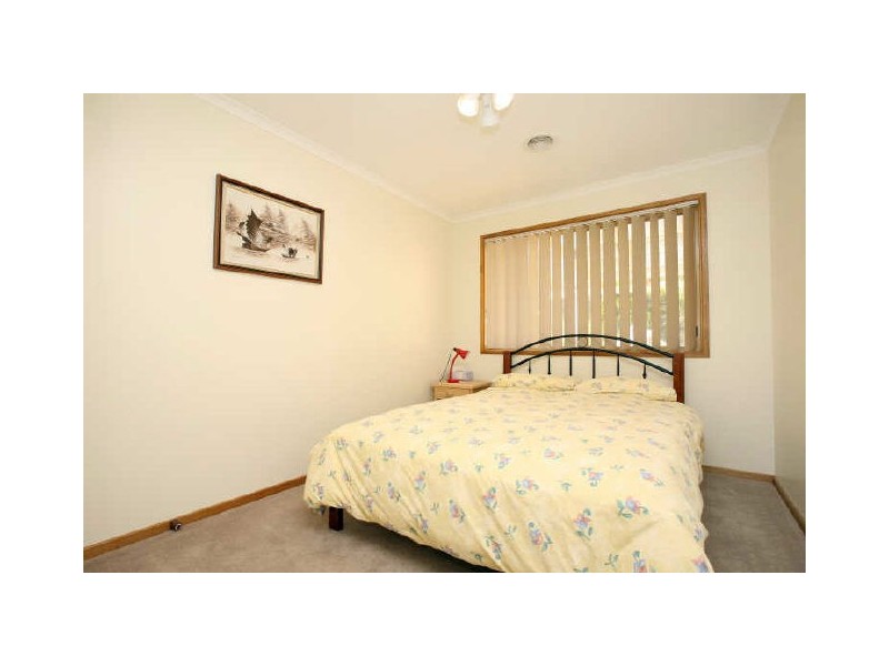 23 Mountain Circuit, Calwell ACT 2905