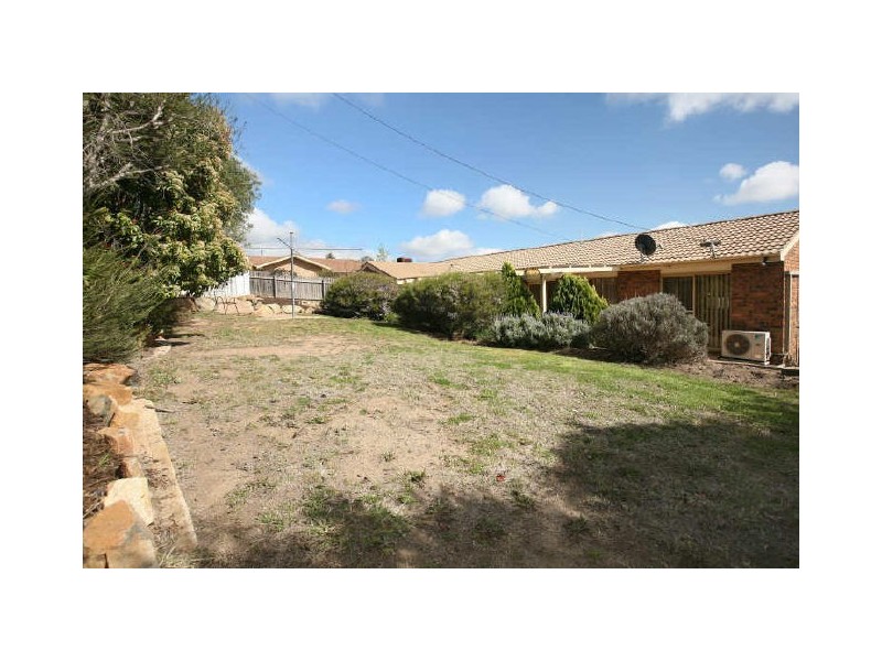 23 Mountain Circuit, Calwell ACT 2905