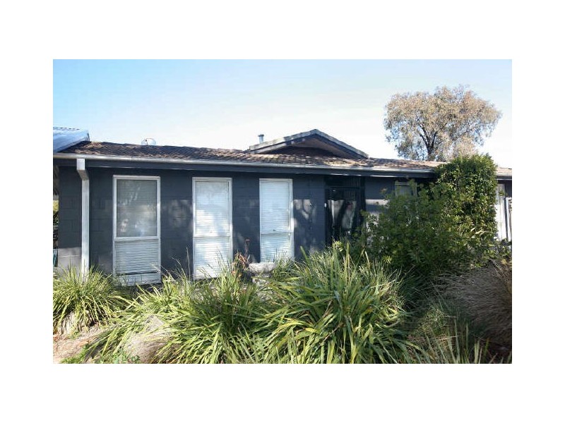 5 Calder Place, Holder ACT 2611