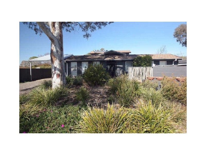 5 Calder Place, Holder ACT 2611