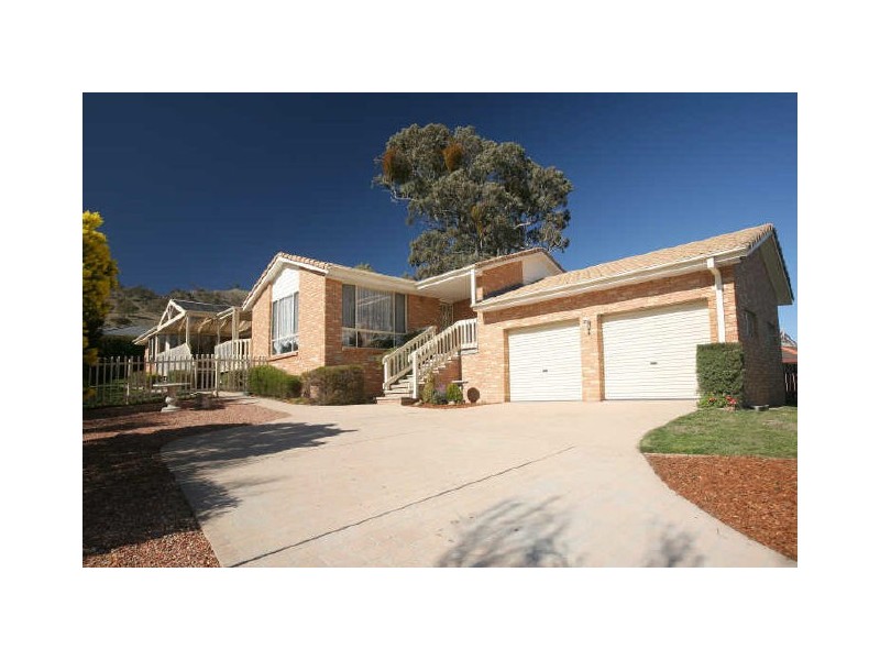 55 Smeaton Circuit, Banks ACT 2906