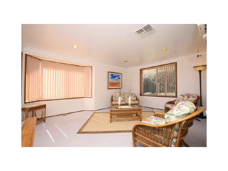 55 Smeaton Circuit, Banks ACT 2906