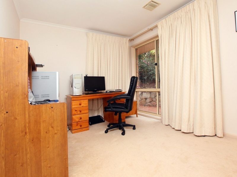 4 Luckins Place, Fadden ACT 2904