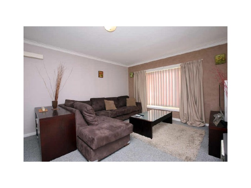 11 Callum Street, Queanbeyan NSW 2620