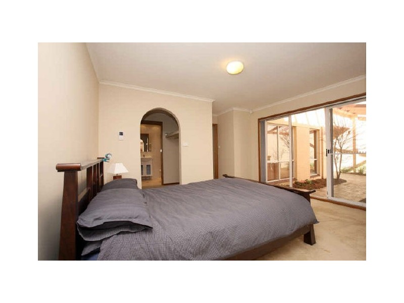 95 De Little Circuit, Greenway ACT 2900