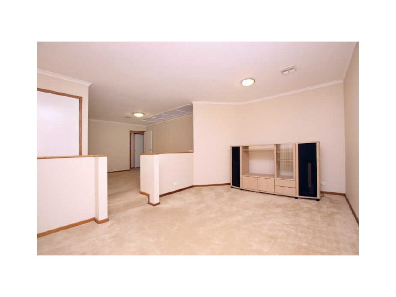 95 De Little Circuit, Greenway ACT 2900