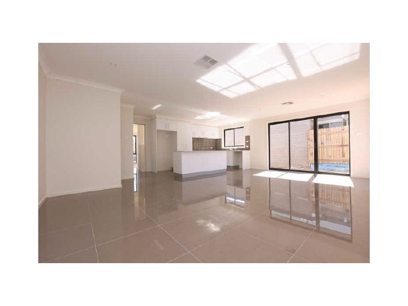 9 Elizabeth Jolley Street, Franklin ACT 2913