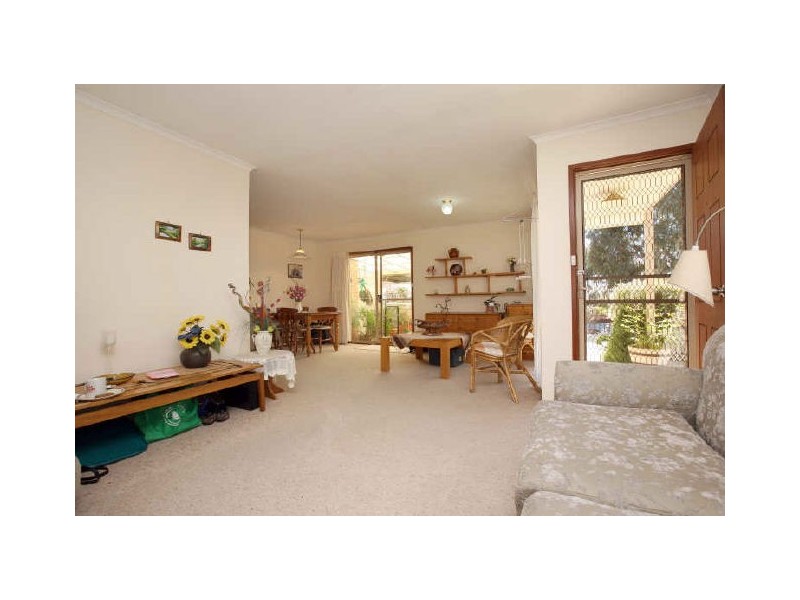28 Fink Crescent, Calwell ACT 2905