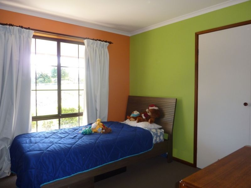 4 Byles Place, Chisholm ACT 2905