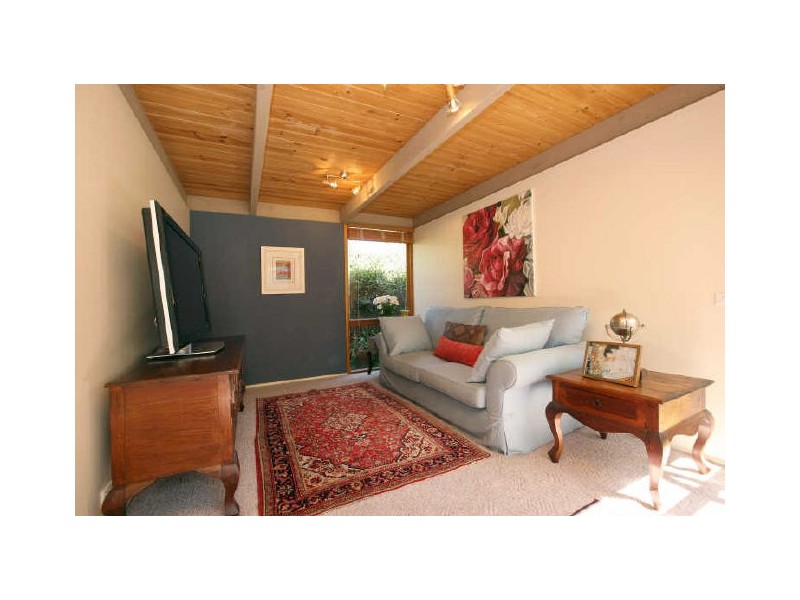 4 McCool Place, Gordon ACT 2906