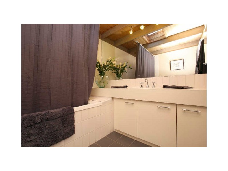 4 McCool Place, Gordon ACT 2906