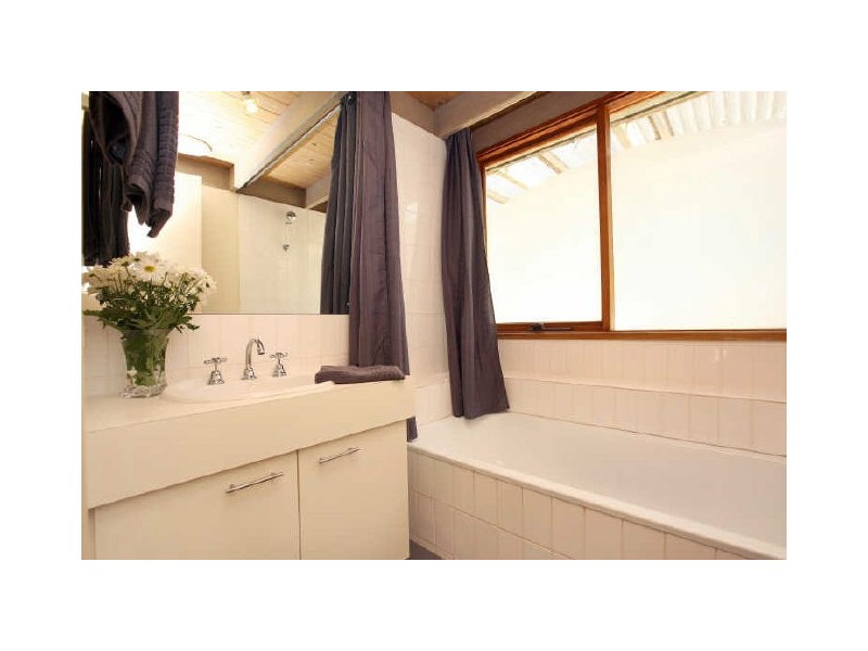 4 McCool Place, Gordon ACT 2906
