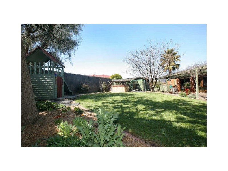 4 McCool Place, Gordon ACT 2906