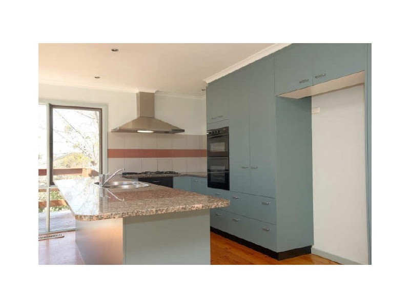 2 Venn Place, Kambah ACT 2902