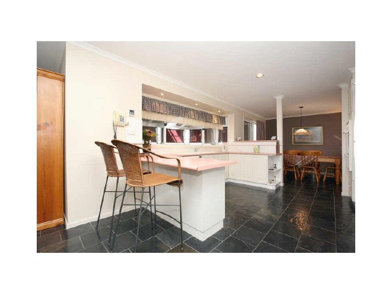 17 Blinkhorn Place, Gordon ACT 2906