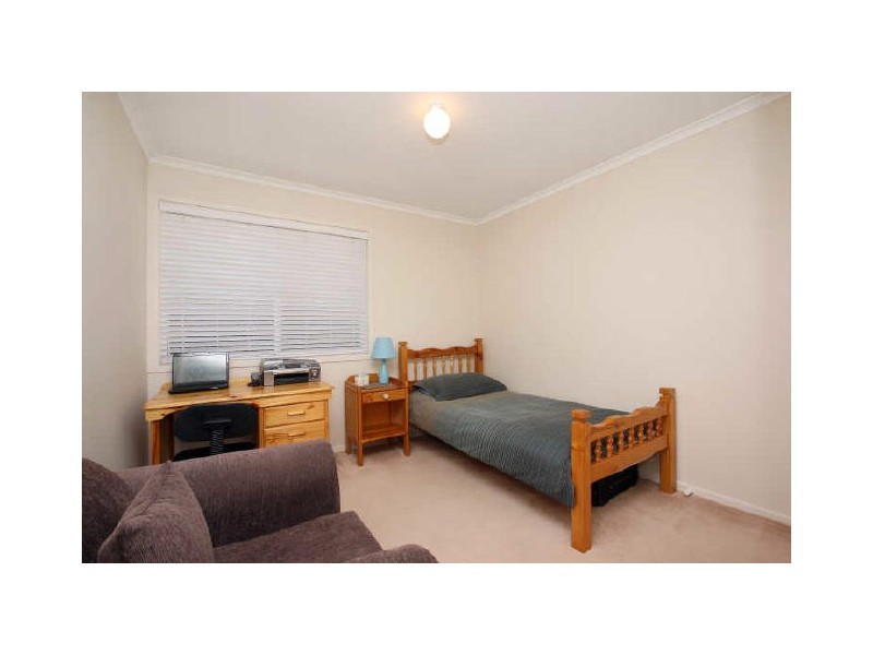 17 Blinkhorn Place, Gordon ACT 2906