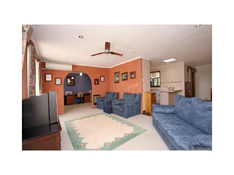 6 Nina Jones Crescent, Chisholm ACT 2905