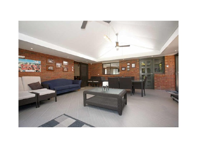 6 Nina Jones Crescent, Chisholm ACT 2905