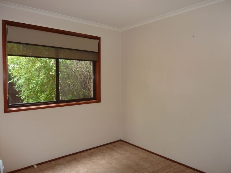 4/6 Beazley Crescent, Calwell ACT 2905
