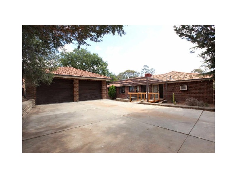84 McKillop Circuit, Kambah ACT 2902