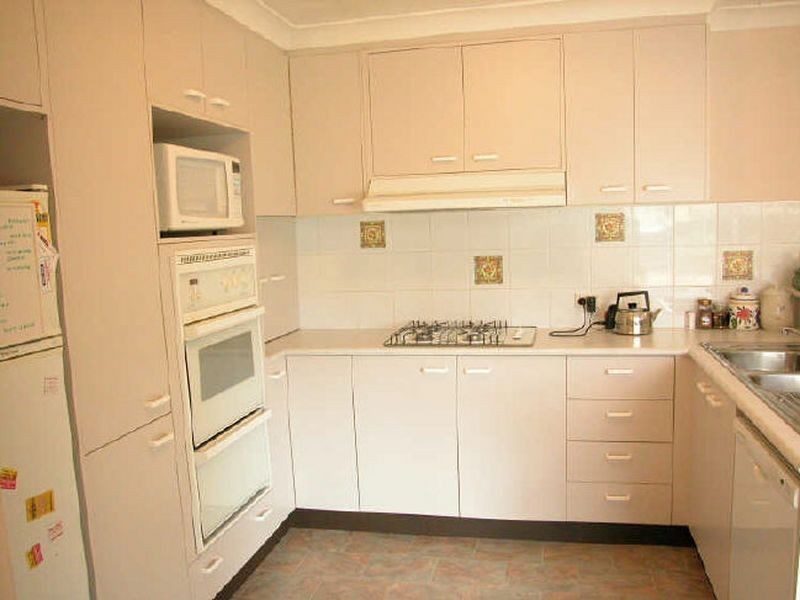 4 Iredale Place, Gordon ACT 2906